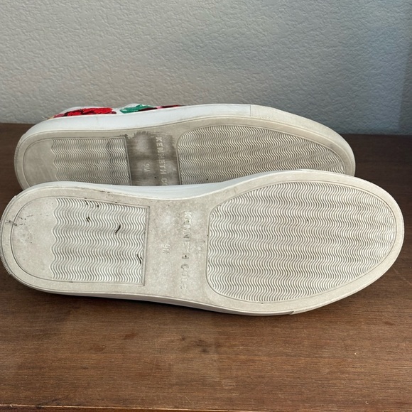 Kenneth Cole White Sneakers with Red Floral Embroidery - Picture 6 of 6